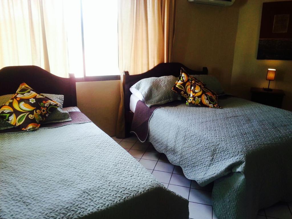 Hotel Mango Mar Jaco Bilik gambar