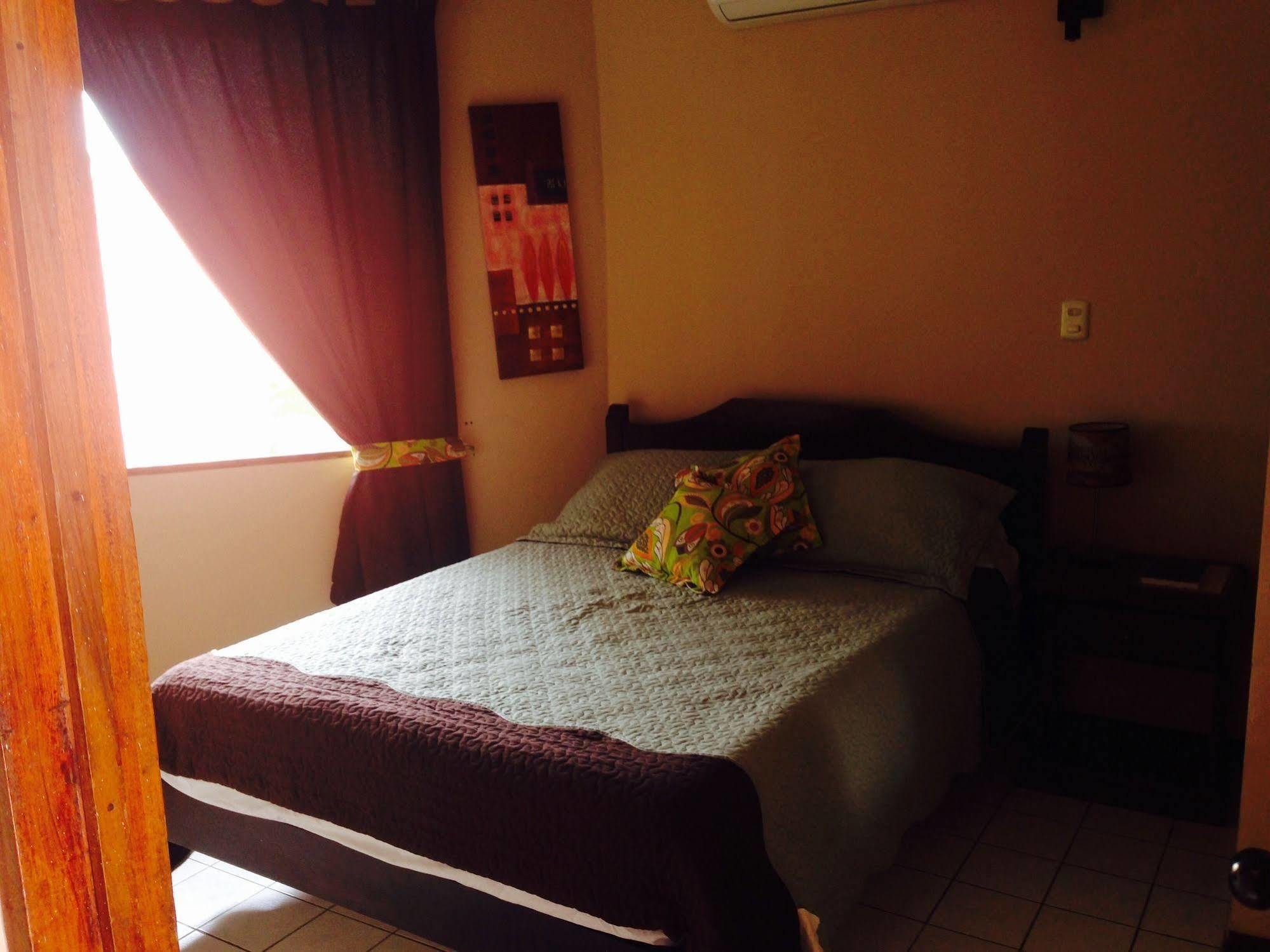 Hotel Mango Mar Jaco Luaran gambar