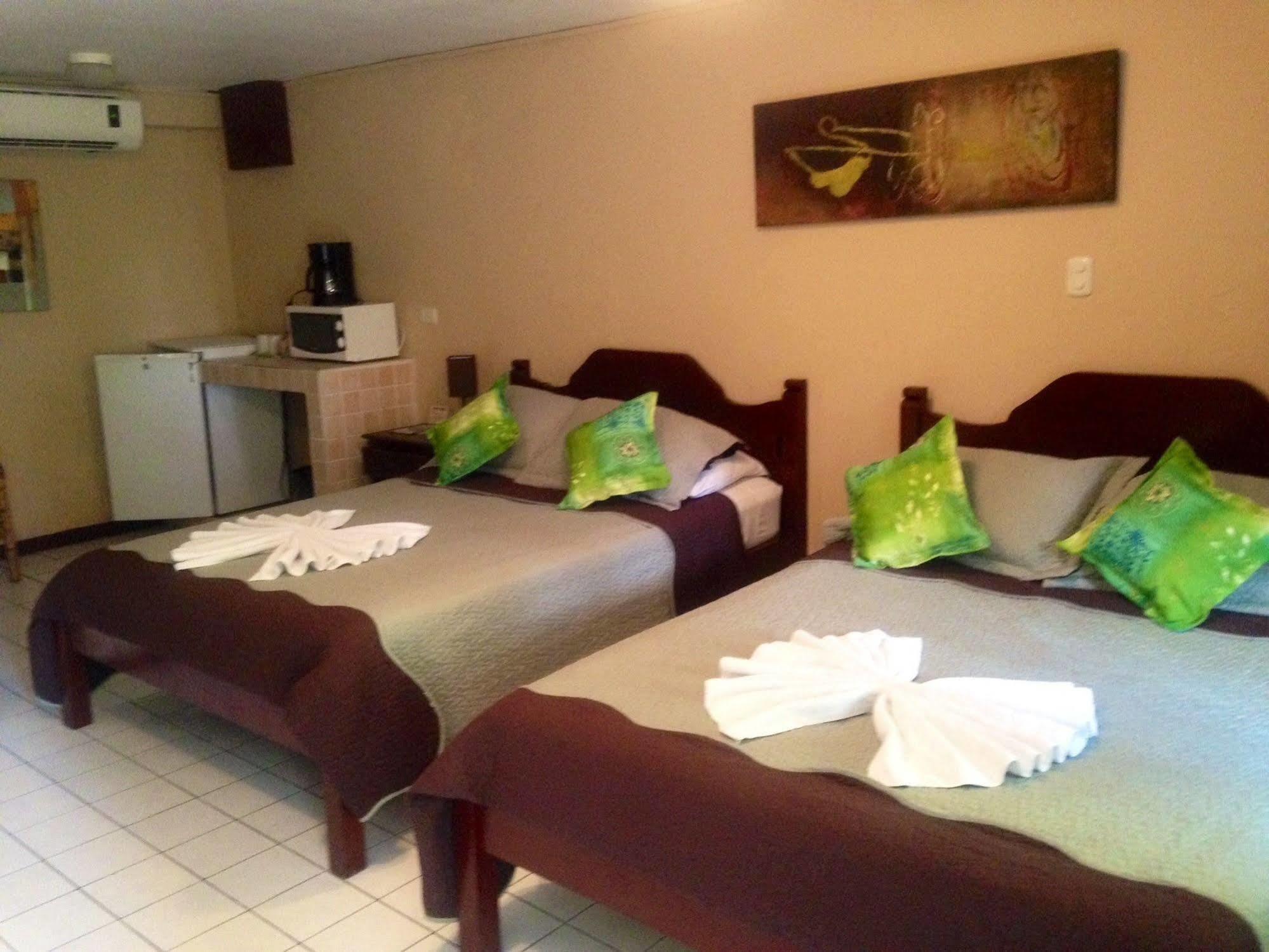 Hotel Mango Mar Jaco Luaran gambar